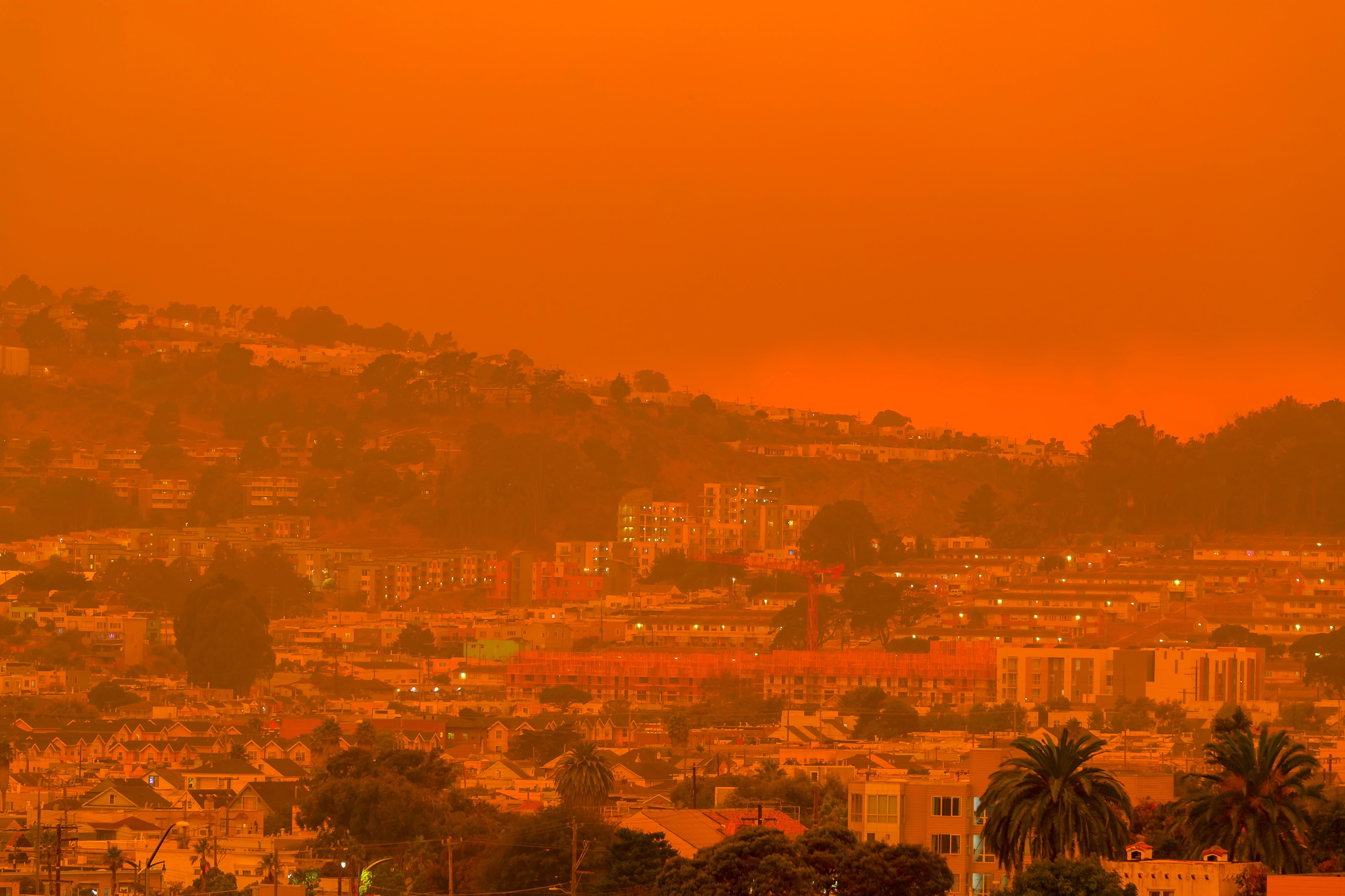 wildfire-smoke-orange-haze